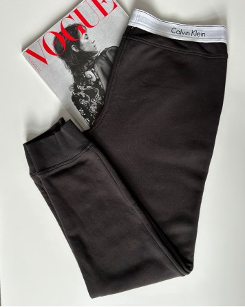 Tepláky dámské Calvin Klein SLEEPWEAR černé